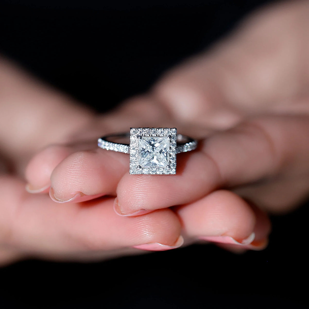 14K White Gold Moissanite Engagement Ring US 9.00 O43186