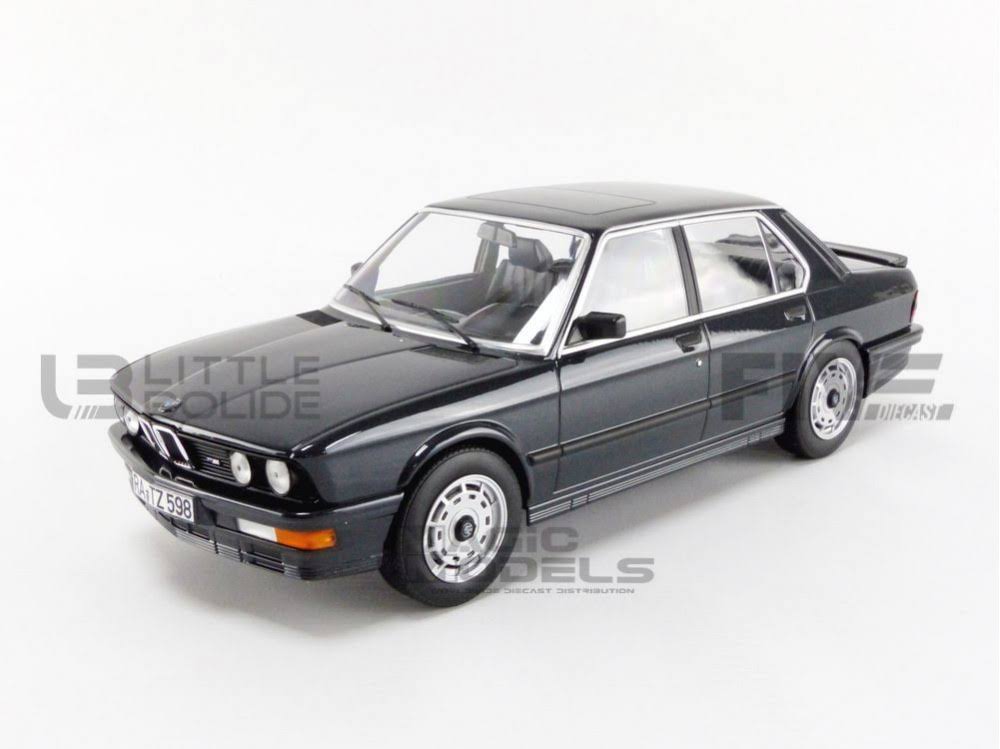 Black Metallic 1/18 Diecast Model Car R4598