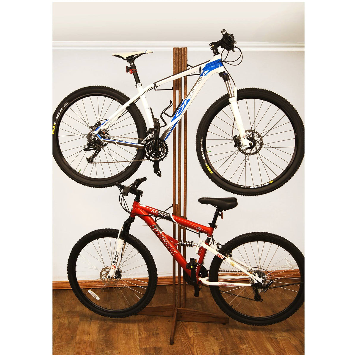 Walnut Free Standing Rack E903