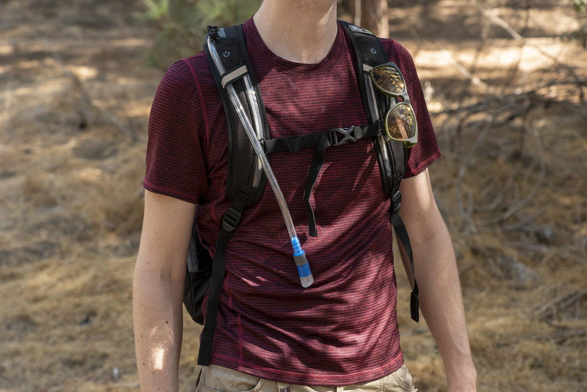 Black 16.5 L Hydration Backpack with 2 L Reservoir I9181