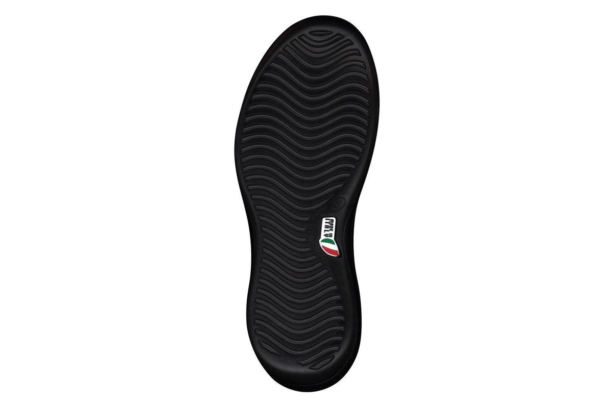 Black 13 L515582