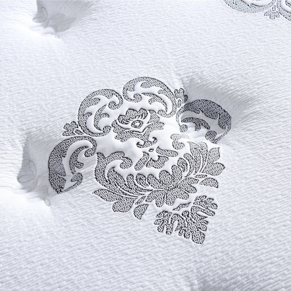 Queen Hybrid Mattress G5317
