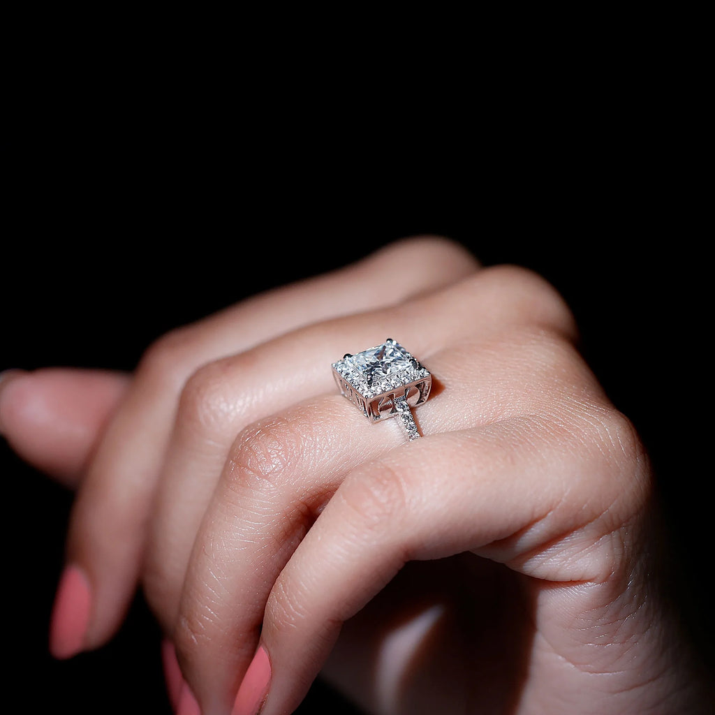 14K White Gold Moissanite Engagement Ring US 9.00 O43186