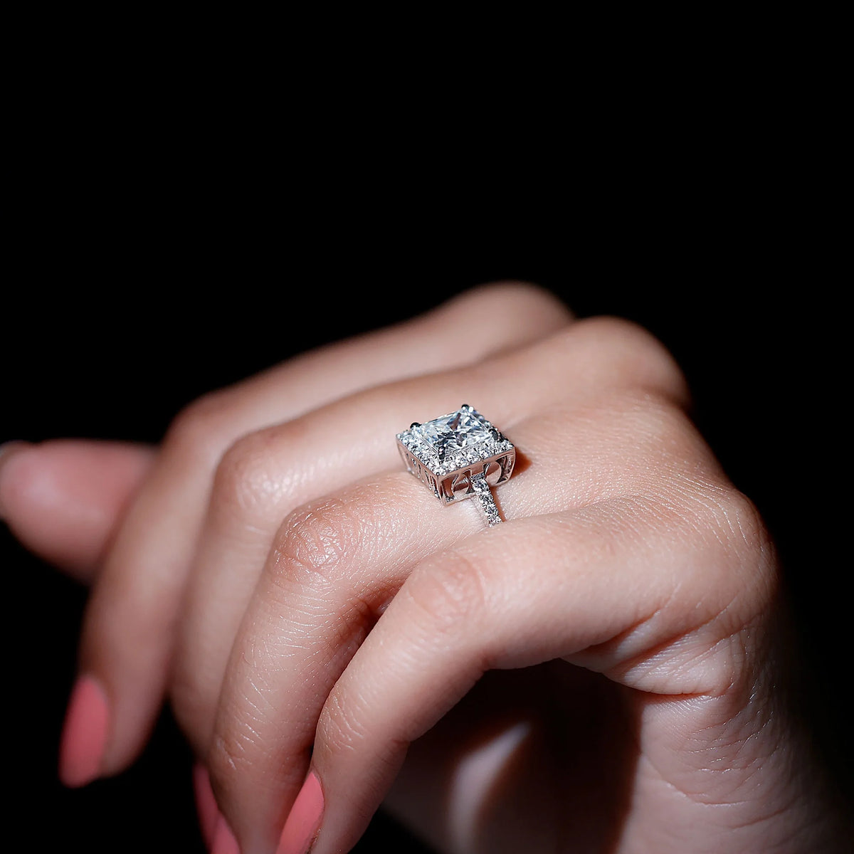 14K White Gold Moissanite Engagement Ring US 9.00 O43186